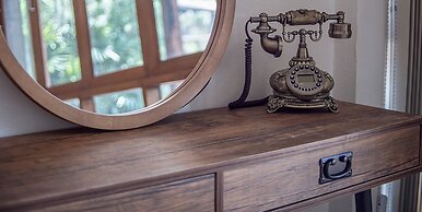 Tha Ma-O Bouteak Homestay