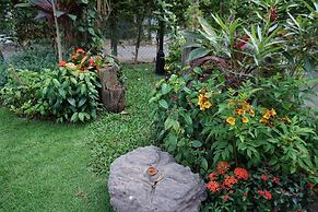 Tha Ma-O Bouteak Homestay