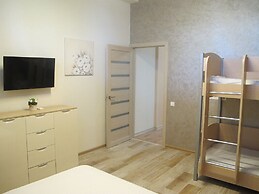 Apartment on Bulvar Nadezhd St. 6-3