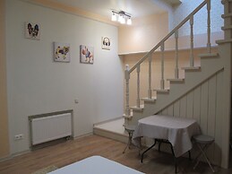 Apartment on Bulvar Nadezhd St. 6-3