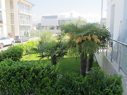 Apartment on Bulvar Nadezhd St. 6-3