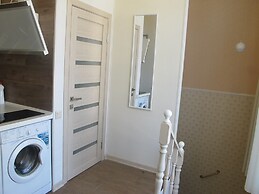 Apartment on Bulvar Nadezhd St. 6-3