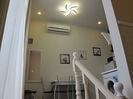 Apartment on Bulvar Nadezhd St. 6-3