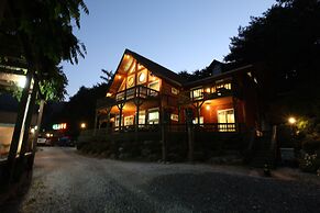 Muju Naos Pension