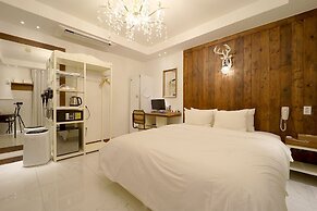 February Hotel Busan Gangseo Annex Building