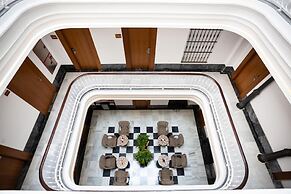 Plazuela del Carbón Suites