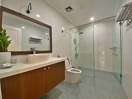 Hue Crown Boutique Hotel
