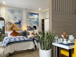 Hue Crown Boutique Hotel