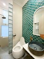 Hue Crown Boutique Hotel