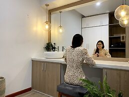 Hue Crown Boutique Hotel