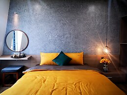 Hue Crown Boutique Hotel