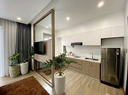 Hue Crown Boutique Hotel