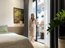 Hue Crown Boutique Hotel