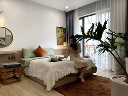 Hue Crown Boutique Hotel