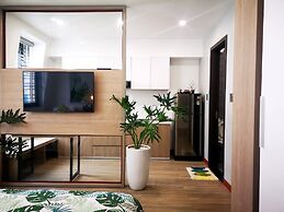 Hue Crown Boutique Hotel