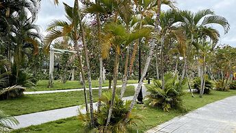 Hue Crown Boutique Hotel