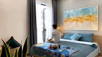 Hue Crown Boutique Hotel