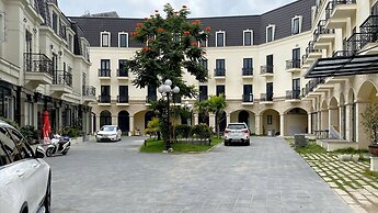 Hue Crown Boutique Hotel