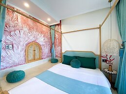 Hue Crown Boutique Hotel