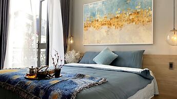 Hue Crown Boutique Hotel