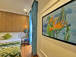 Hue Crown Boutique Hotel