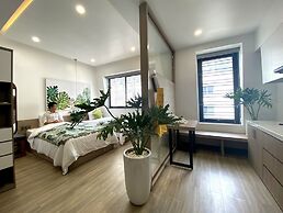 Hue Crown Boutique Hotel