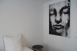 Chillinghouse 9
