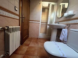 Hotel Caldelas Sacra rústico 3 estrellas