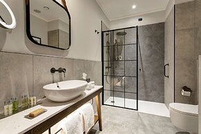 DoubleTree by Hilton Rome Monti