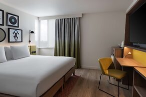 Hampton by Hilton London Ealing