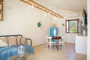 TD Trulli Saveni Trulli with Pool Near the Centre