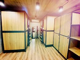 Pinghostel - Adults Only