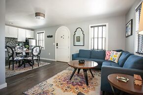 EO Bungalows – Adults Only