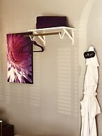 EO Bungalows – Adults Only