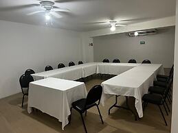Hotel Los Arcos