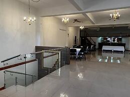 Hotel Los Arcos
