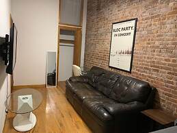 Manhattan Private Bedroom Hostel