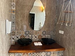 Living Trawangan Hotel