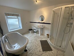 Shell Cottage 2 Bedroom Holiday