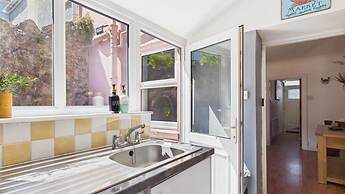 Shell Cottage 2 Bedroom Holiday