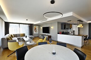 Mare Deluxe Residences & Villas