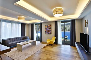 Mare Deluxe Residences & Villas