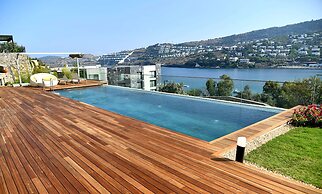 Mare Deluxe Residences & Villas