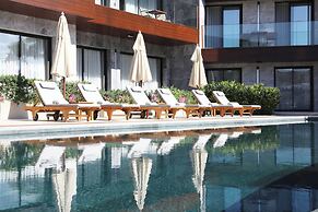 Mare Deluxe Residences & Villas