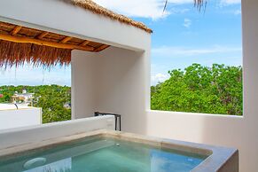 KA'A New Penthouse Private Rooftop Pool