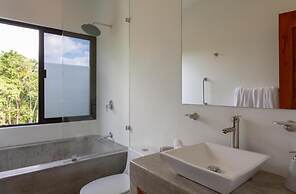 KA'A New Penthouse Private Rooftop Pool