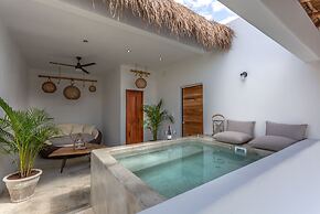 KA'A New Penthouse Private Rooftop Pool