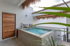 KA'A New Penthouse Private Rooftop Pool