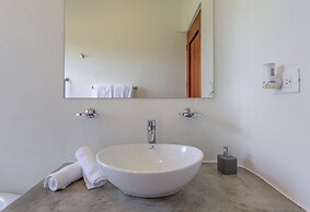 KA'A New Penthouse Private Rooftop Pool