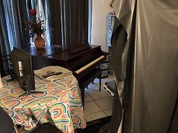 Vacation HomeStay Rental Rooms